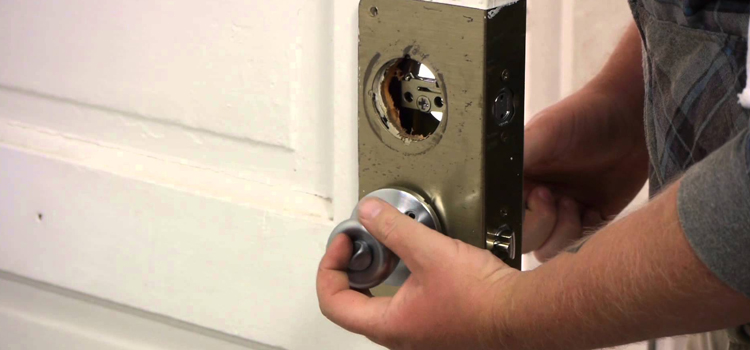 Home Lock Change in Silver Lakes